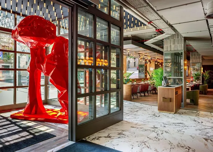 Radisson RED